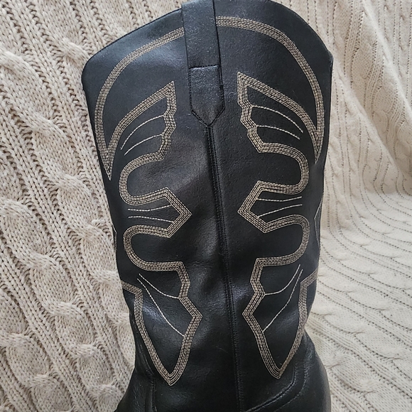 Newport Black Leather Western Boots - Picture 4 of 10